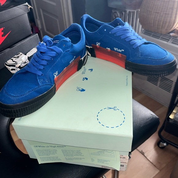Off-White c/o Virgil Abloh, Size: 39, Color: Blue & Black Vulcanized - Picture 3 of 3